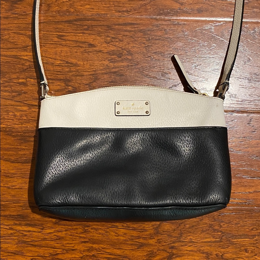 Kate Spade Two-Tone Black and Cream Crossbody Bag